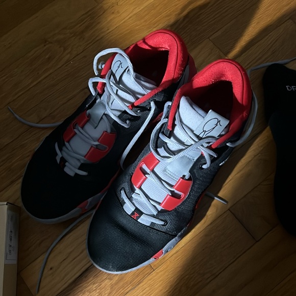 Pg basketball shoes size 11.5 - Picture 8 of 11